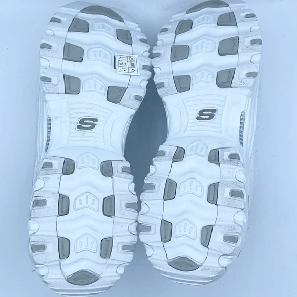 Like New Skechers  Women's White Sneakers Size 11W - Picture 5 of 11